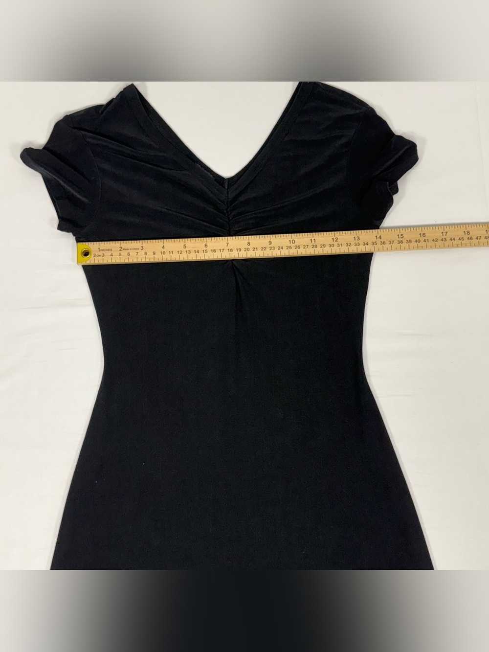 Fitted French Curve Black Polyester Ruched V-Neck Cap Sleeve Mini Dress Size S S - Picture 4 of 8